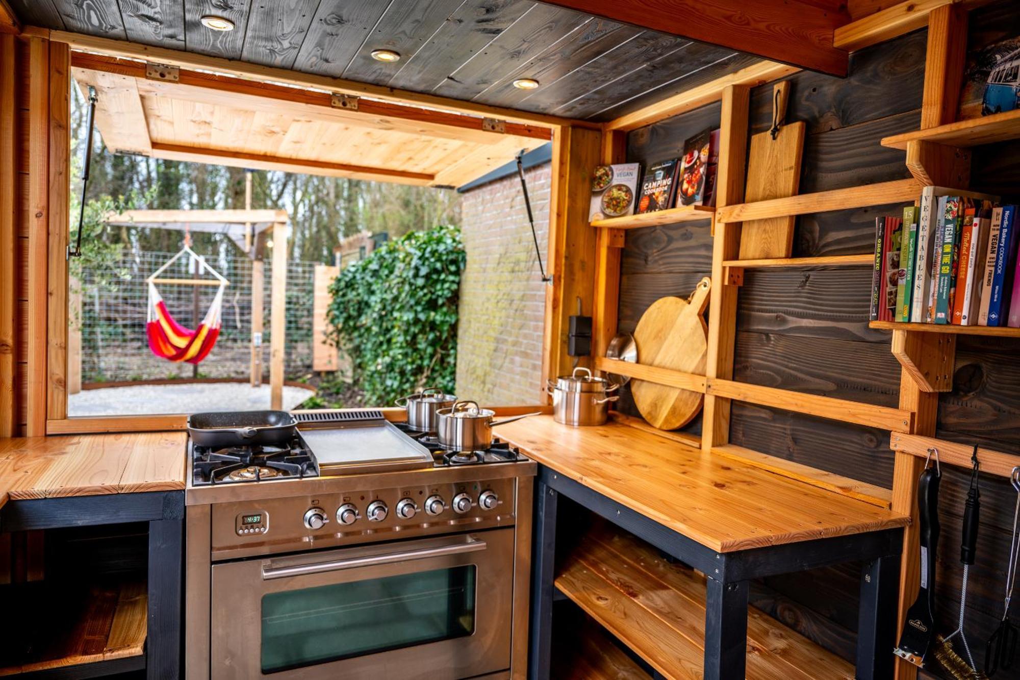 Kahakai Beach House - Unique Outdoor Kitchen - Next To Local Lake And 15 Min. The From Beach نوردفايكرهاوْت المظهر الخارجي الصورة